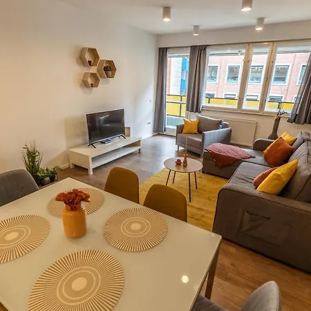 Gems Of - Tiger Eye Apartment *