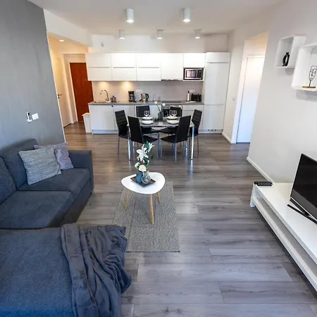 Gems Of - Tiger Eye Apartment *