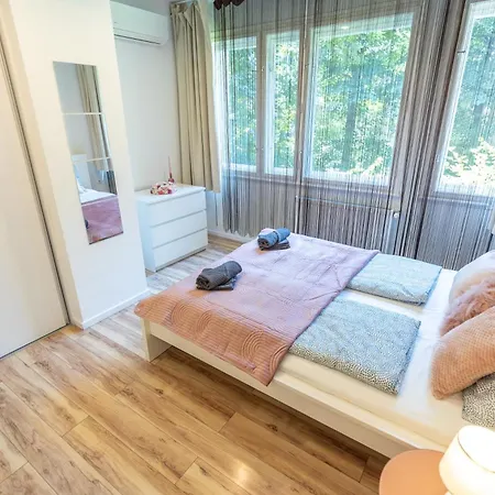 Gems Of - Tiger Eye Apartment *