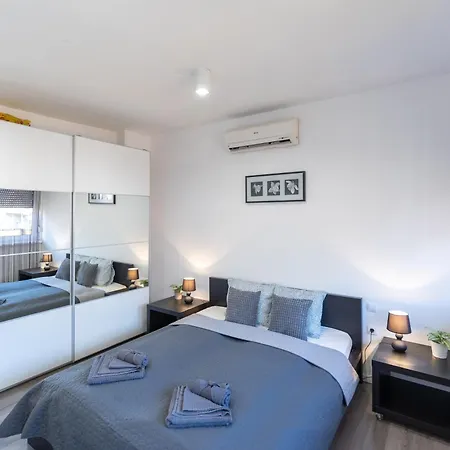 Gems Of - Tiger Eye * Budapest