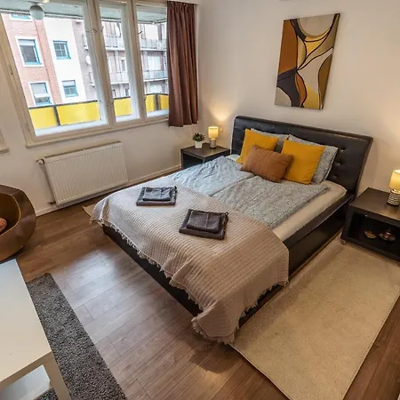 Gems Of - Tiger Eye Apartman Budapest