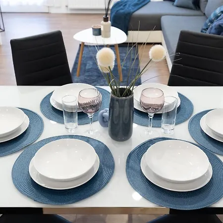 Gems Of - Tiger Eye * Budapest